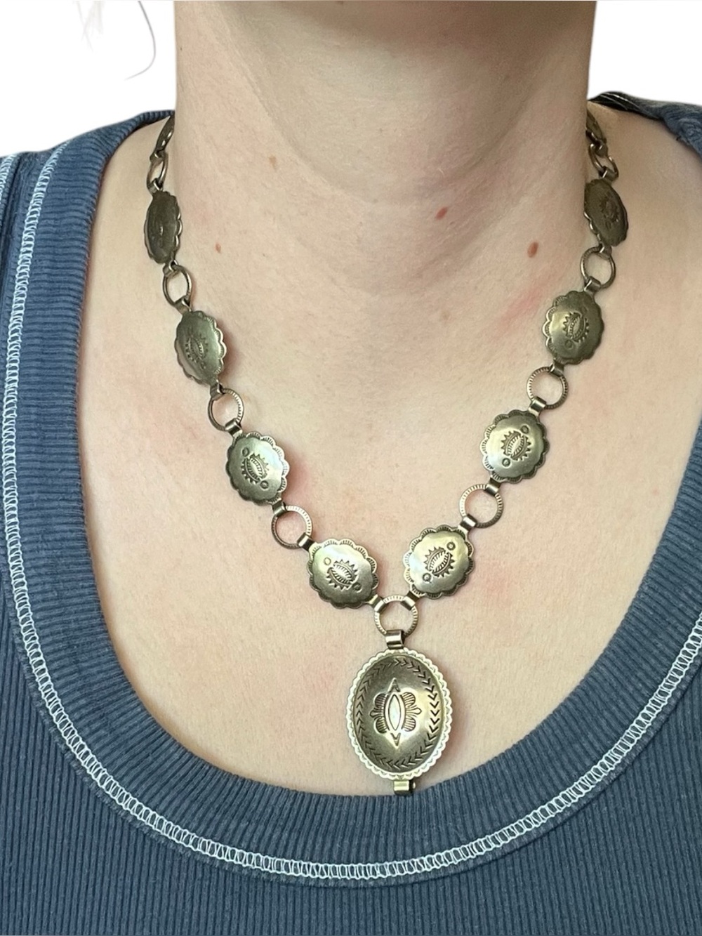 Vintage Southwestern Western Concho Choker Necklace Silver Color